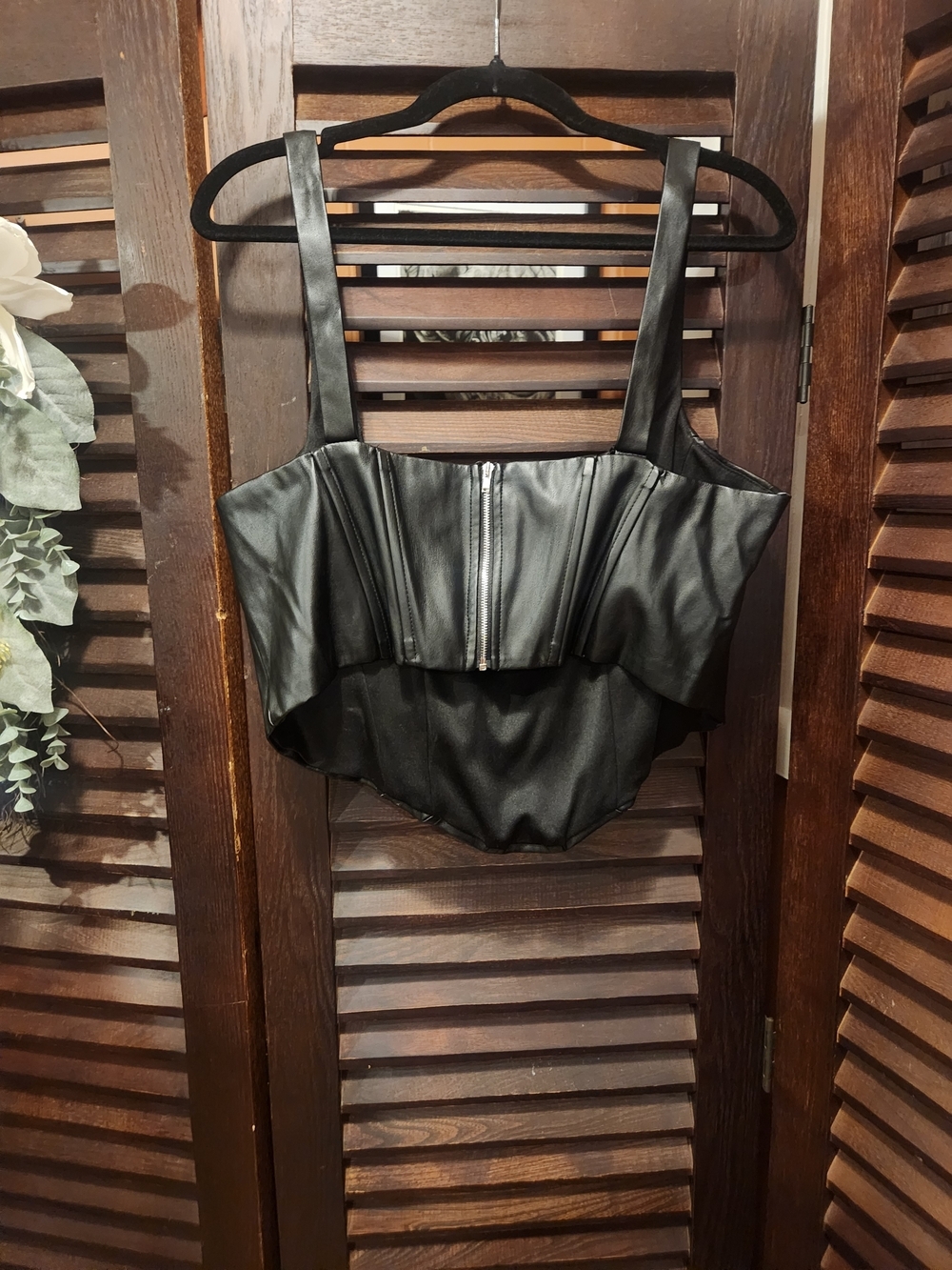 Black Faux Leather Corset-Style Bodysuit Top - Picture 3 of 4